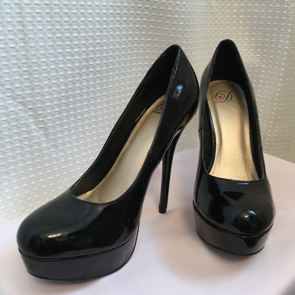 Delicious brand patent high heels - Picture 2 of 6